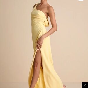 Elegant Yellow One-Shoulder Dress